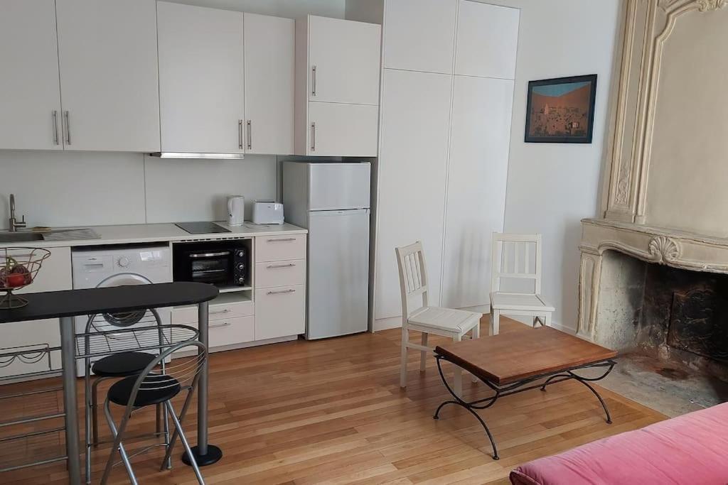 Appartement 2 Pieces Proche Cathedrale Nantes Exterior photo